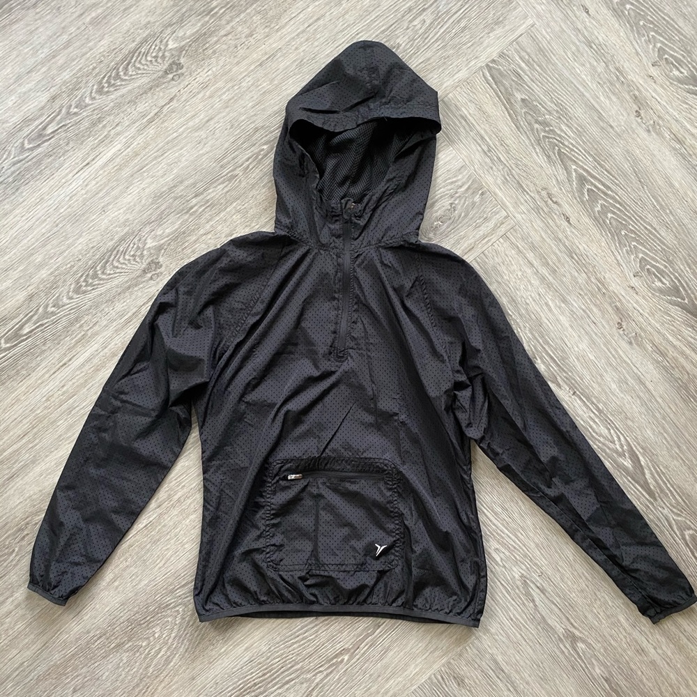 ✨SOLD✨Old Navy Black Windbreaker